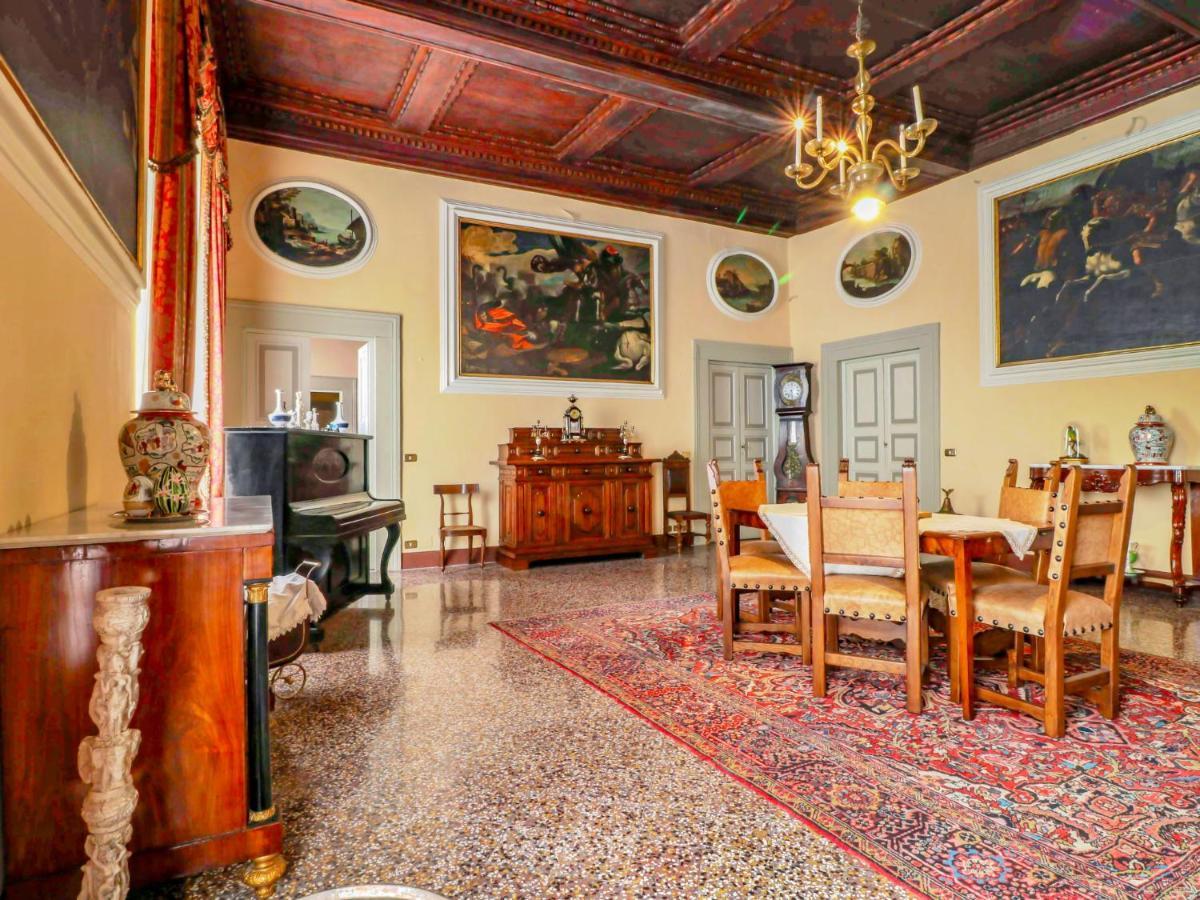 Apartment Palazzo Cittadella By Interhome ルッカ エクステリア 写真
