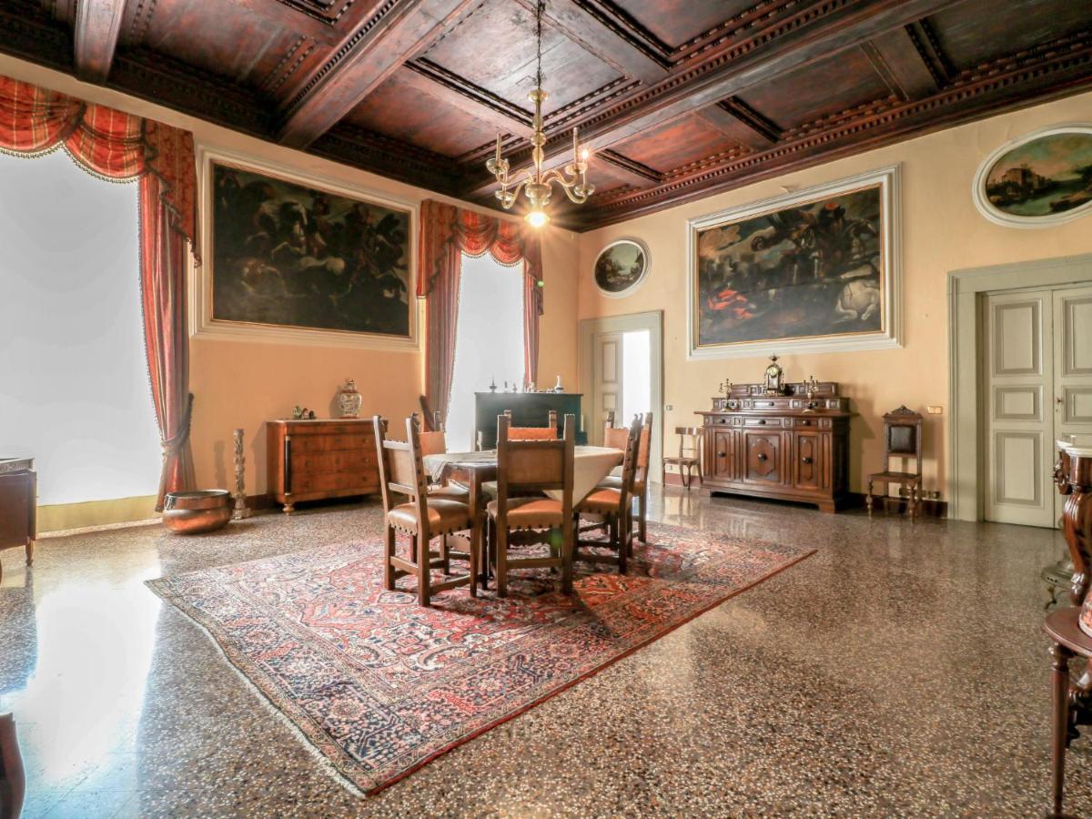 Apartment Palazzo Cittadella By Interhome ルッカ エクステリア 写真